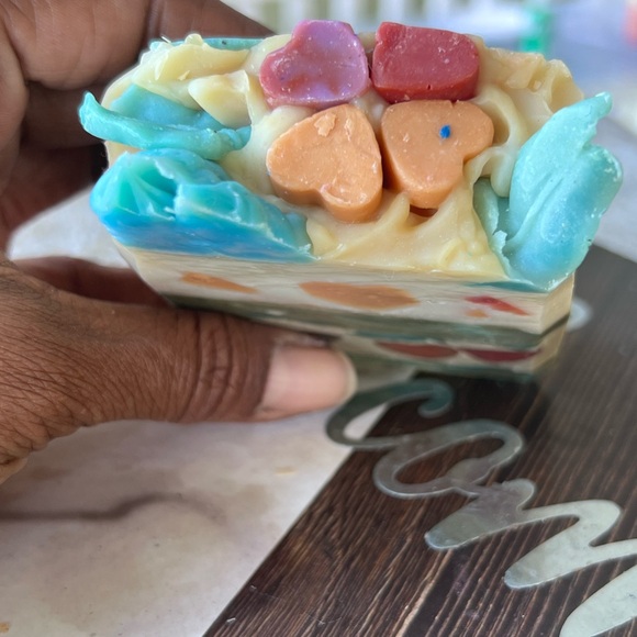 🛍️SALE🛍️Vines of Glory -Handcrafted Soap - Picture 3 of 6